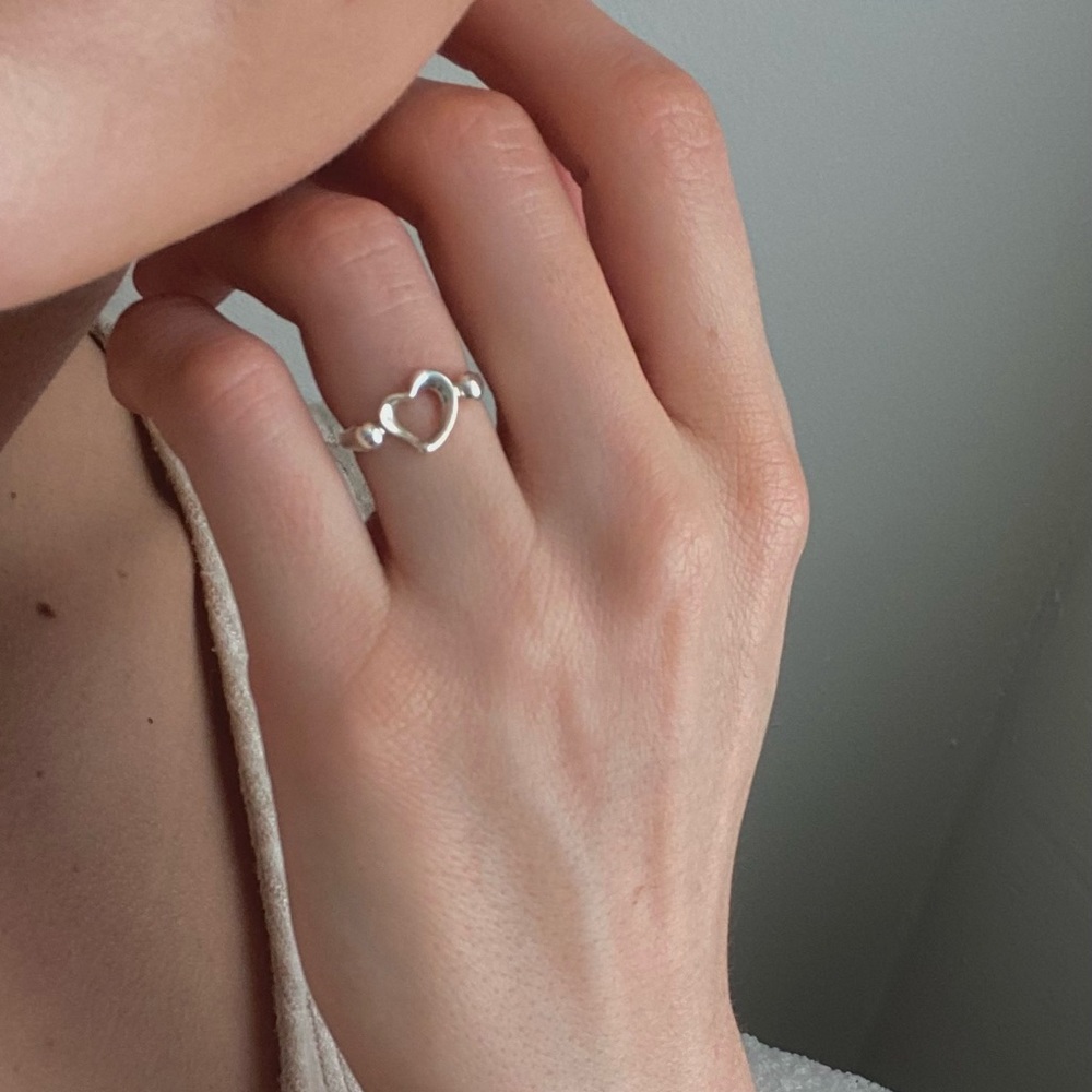 Tiffany & Co. Open Heart Ring Size 4.5